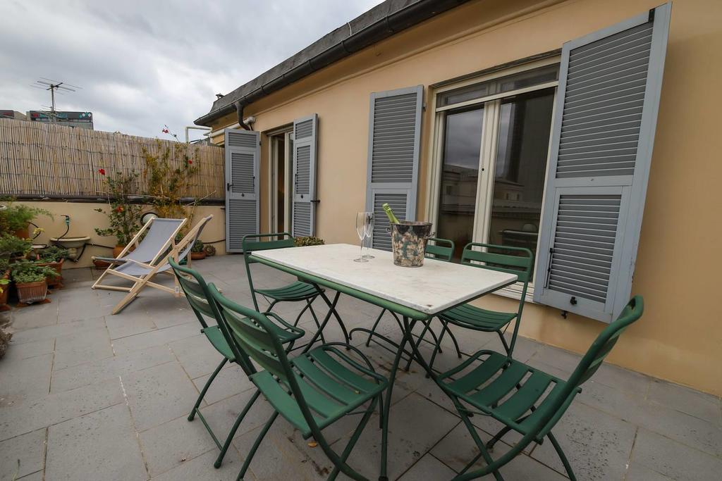 Altido Apt For 3 With Rooftop Balcony And Lovely Cityview Genova Esterno foto