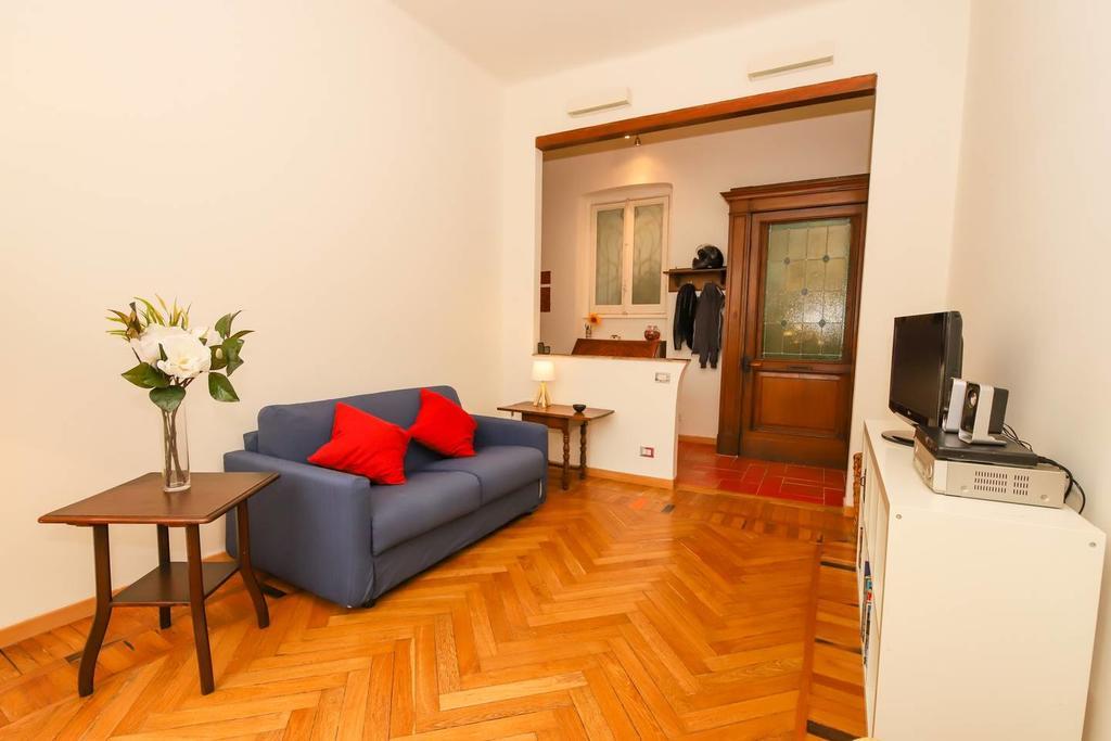 Altido Apt For 3 With Rooftop Balcony And Lovely Cityview Genova Esterno foto